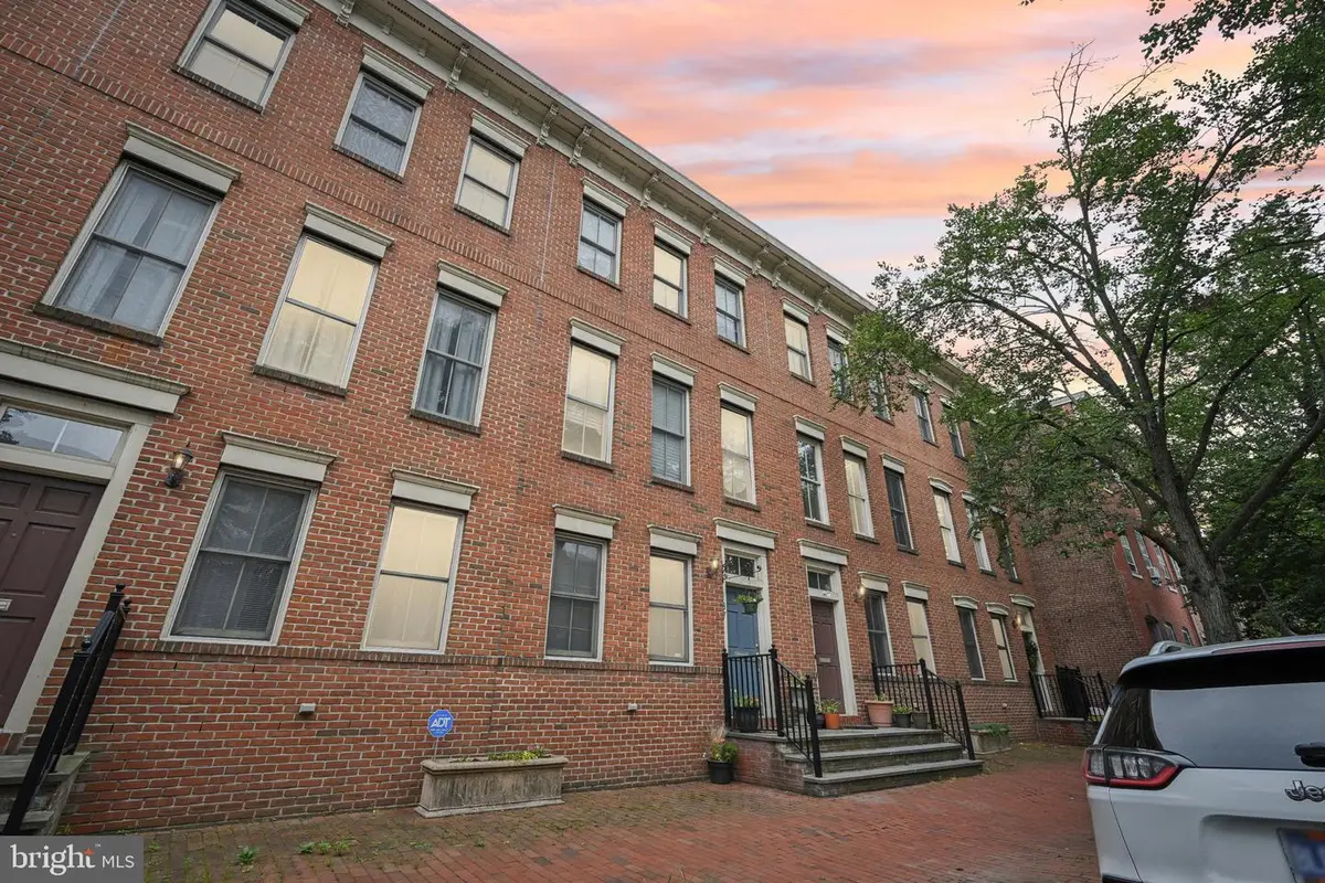 137 Jackson St, Trenton, NJ 08611 - #1