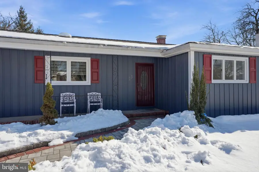 13 Hickory Dr, Ewing, NJ 08618 - #3