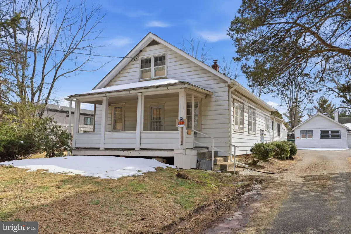 186 Penn Harbourton Rd, Pennington, NJ 08534 - #1