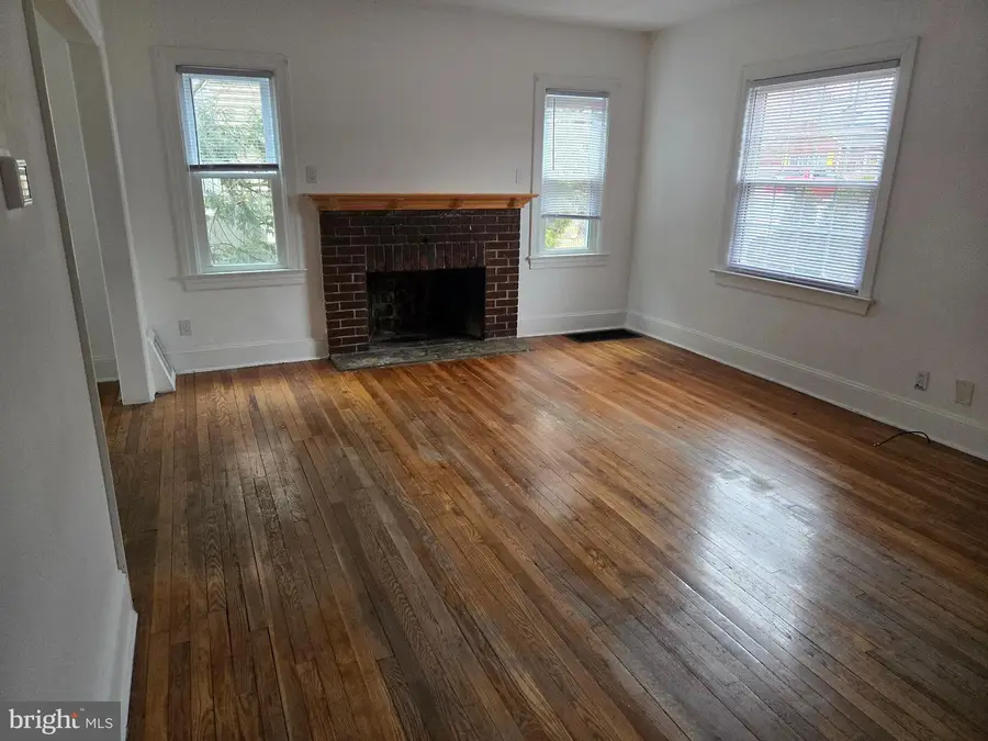 336 Miller Ave, Hamilton, NJ 08610 - #3