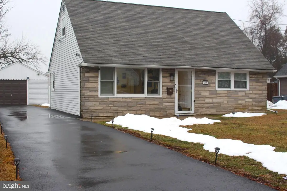 22 Farrell Ave, Trenton, NJ 08618 - #1