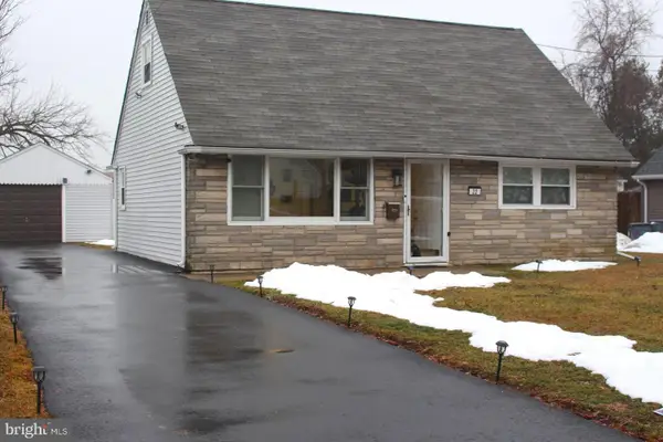 22 Farrell Ave, TRENTON, NJ 08618