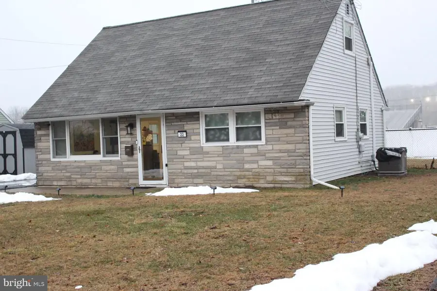 22 Farrell Ave, Trenton, NJ 08618 - #2