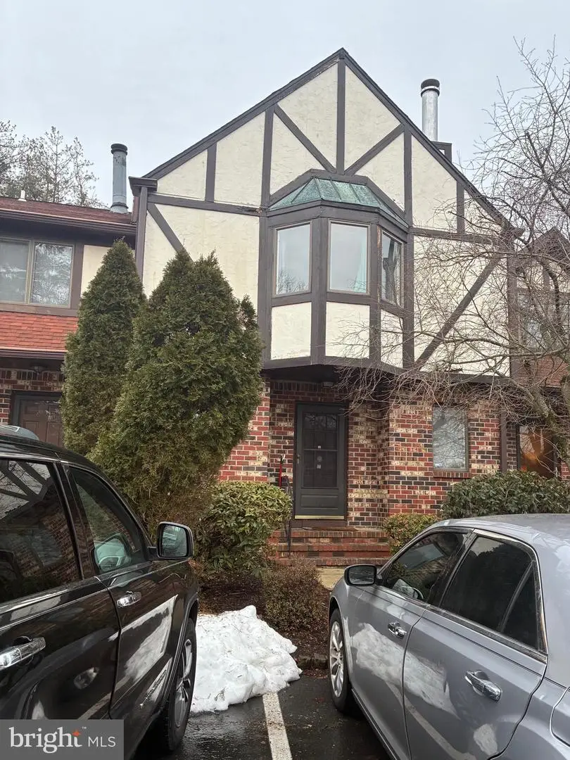 5 Tudor Ct, Ewing, NJ 08628 - #1