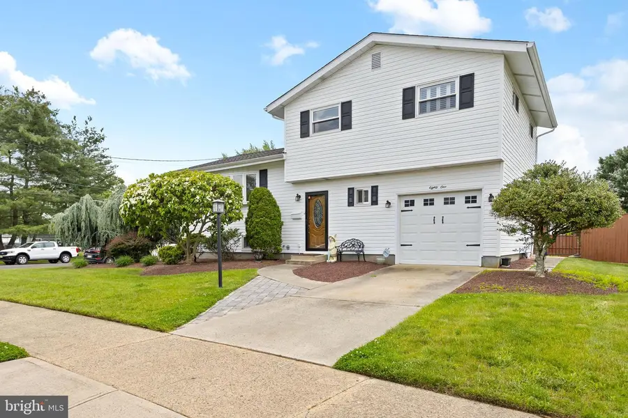 81 Walt Whitman Way, Hamilton, NJ 08690 - #2