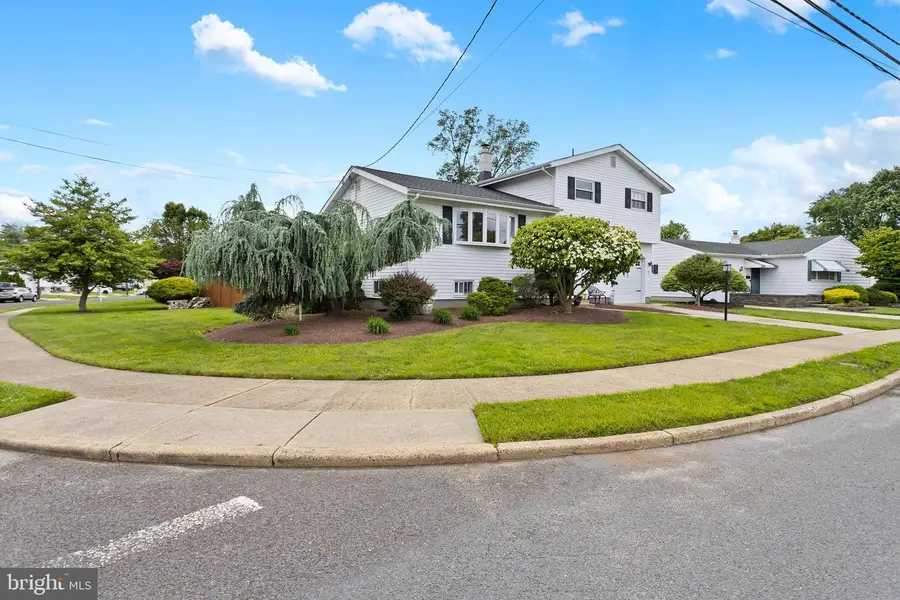 81 Walt Whitman Way, Hamilton, NJ 08690 - #3