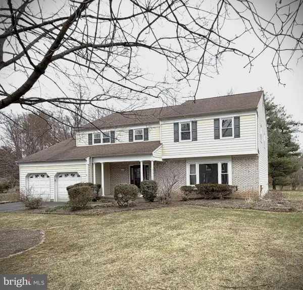 8 Woodbury Ln, TRENTON, NJ 08648