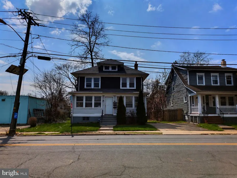 321 Parkway Ave, Trenton, NJ 08618 - #2