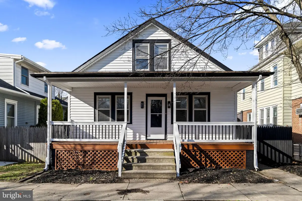 825 Lyndale Ave, Trenton, NJ 08629 - #1