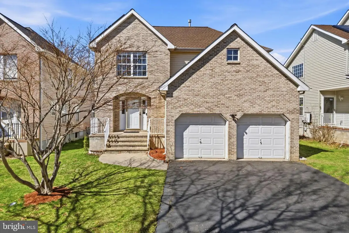 109 Canal View Dr, Lawrenceville, NJ 08648 - #1