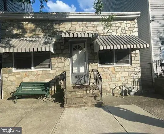 926 Ohio Ave, Trenton, NJ 08638 - #1