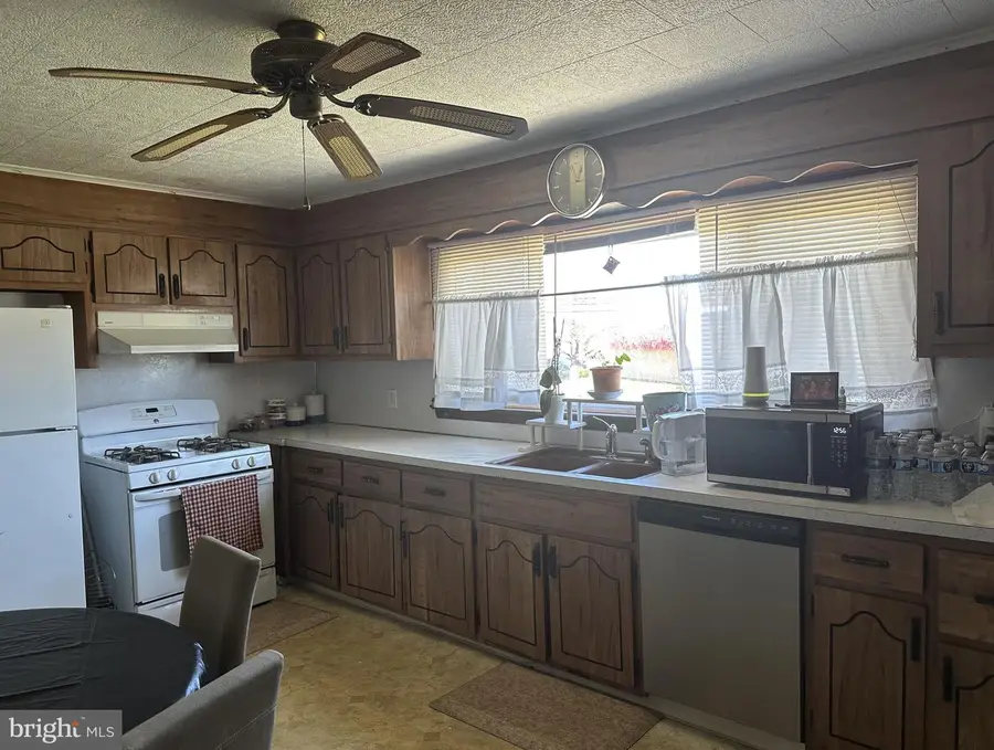 13 Decou Ave, Ewing, NJ 08628 - #3