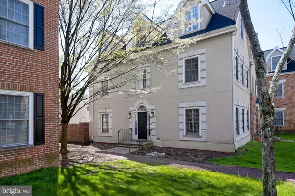 3 Governors Ln, PRINCETON, NJ 08540