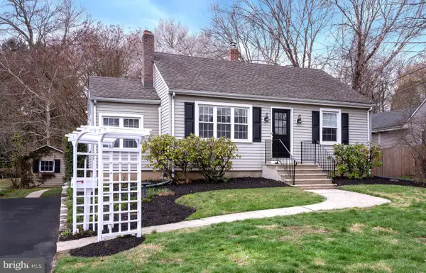 41 Titus Ave, LAWRENCE TOWNSHIP, NJ 08648