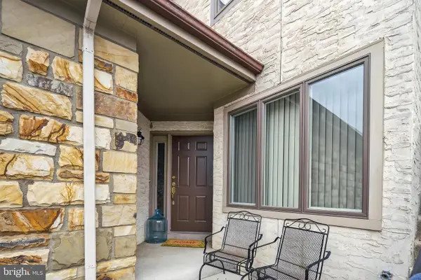 37 Woodmont Dr #37, TRENTON, NJ 08648