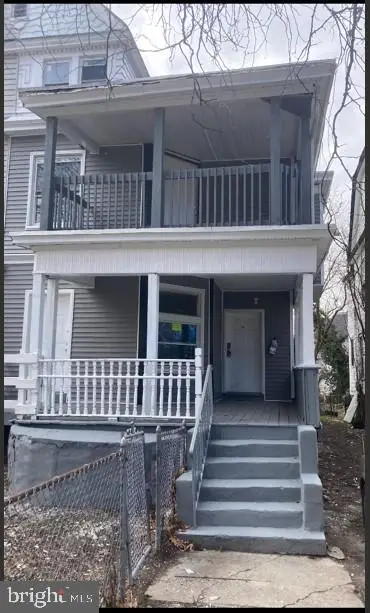 915 Edgewood Ave, Trenton, NJ 08618 - #1