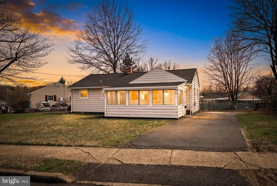 2 Shelburne Dr, Ewing, NJ 08638 - #3