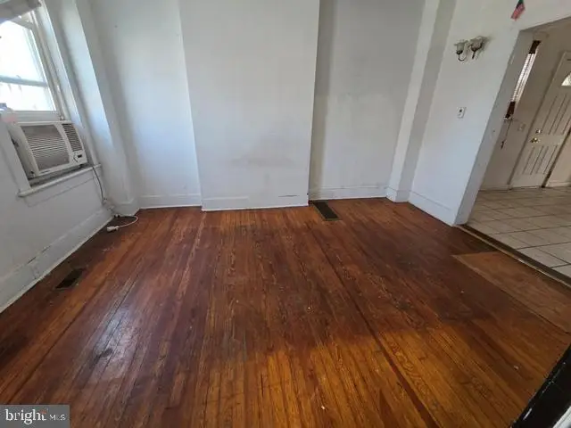 93 E Paul Ave, Trenton, NJ 08638 - #2