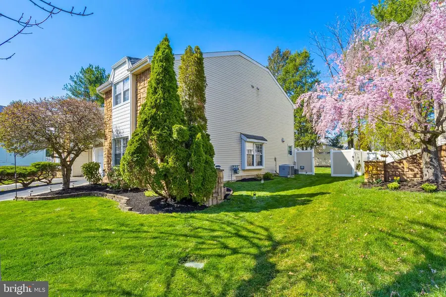 18 Geraldine Rd, East Windsor, NJ 08520 - #3