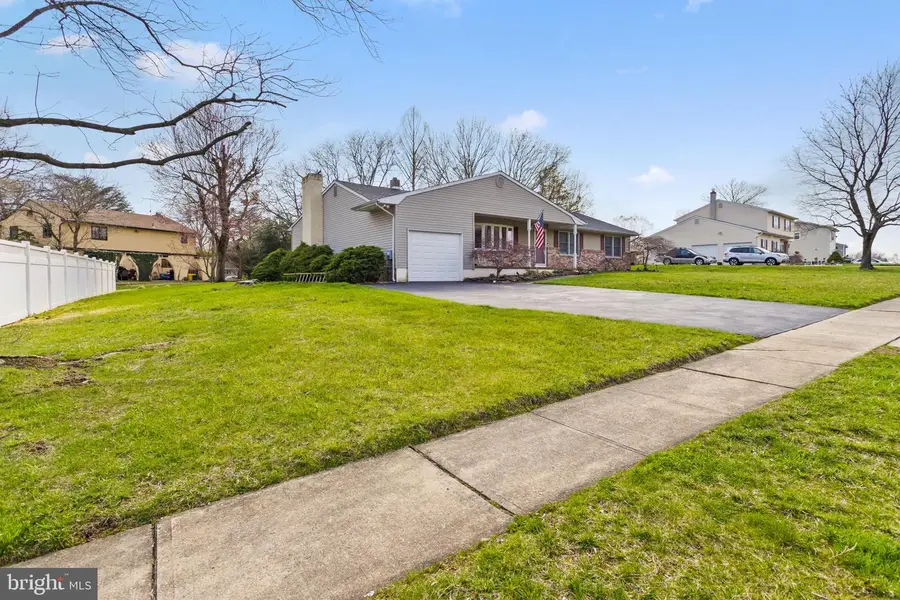 603 Flock Rd, Hamilton, NJ 08690 - #3