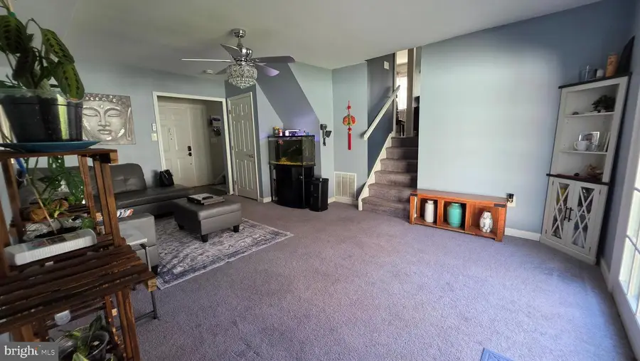 18 Peabody La, Hamilton, NJ 08619 - #3