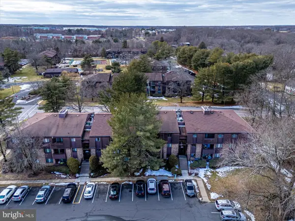 934 Wood Mill Dr, EAST WINDSOR, NJ 08512