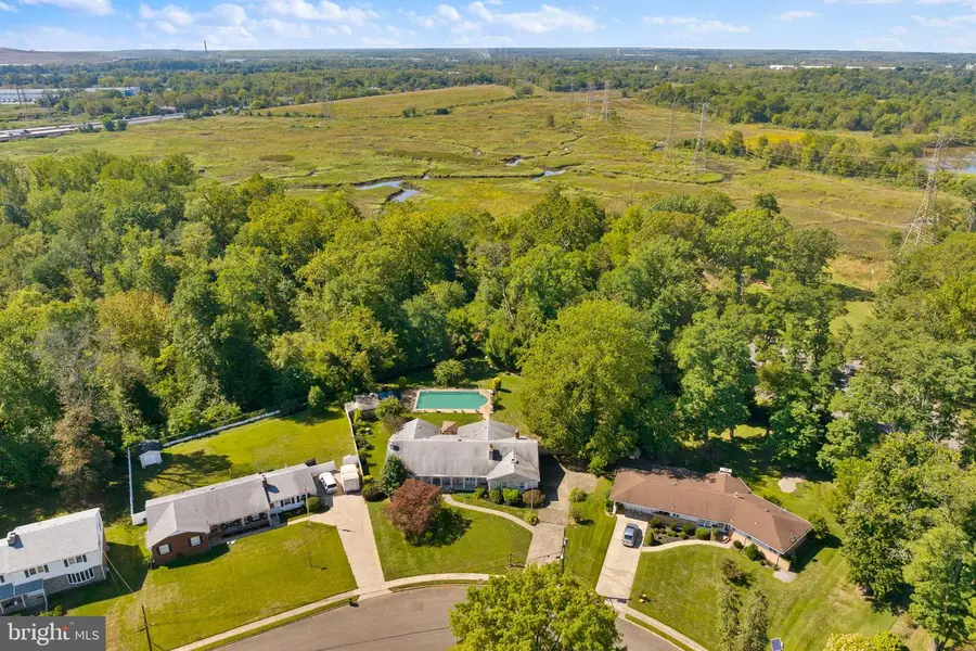 28 Wedge Dr, Hamilton, NJ 08610 - #3