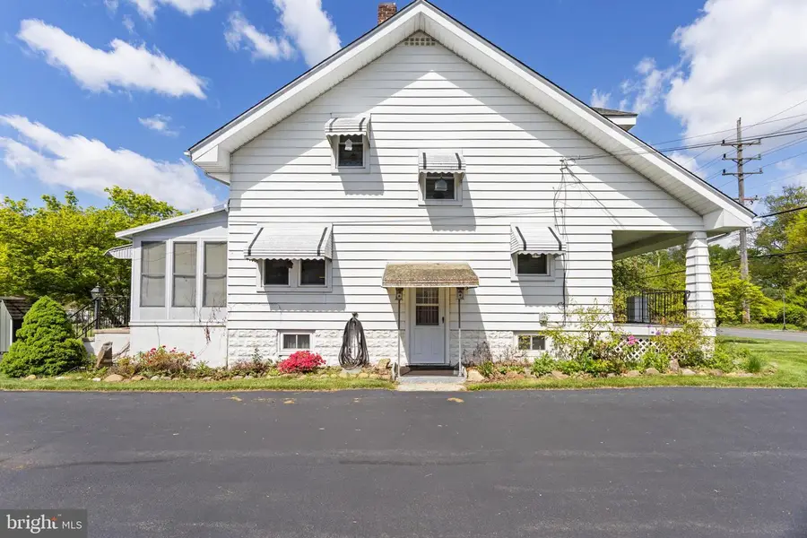 312 Monmouth St, Hightstown, NJ 08520 - #3
