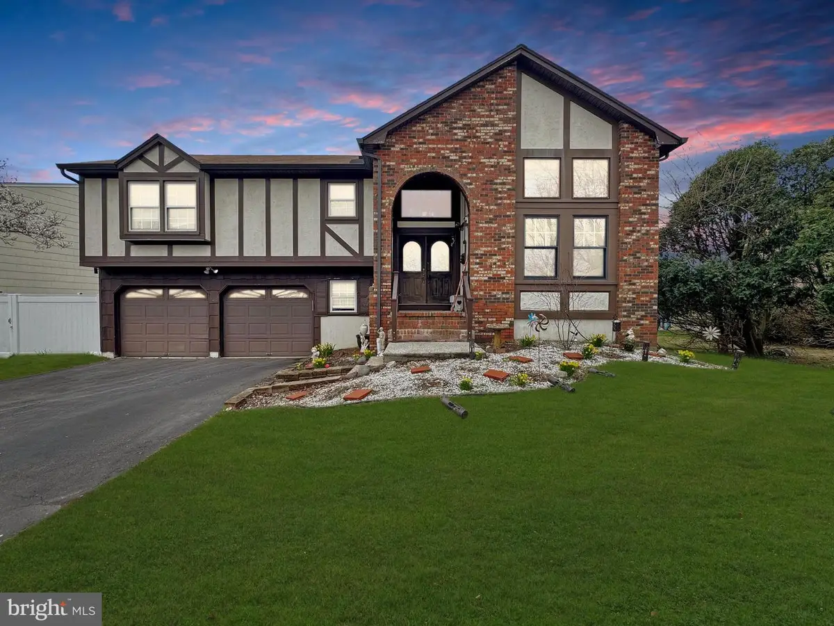 3 Beth Ann, Ewing, NJ 08638 - #1