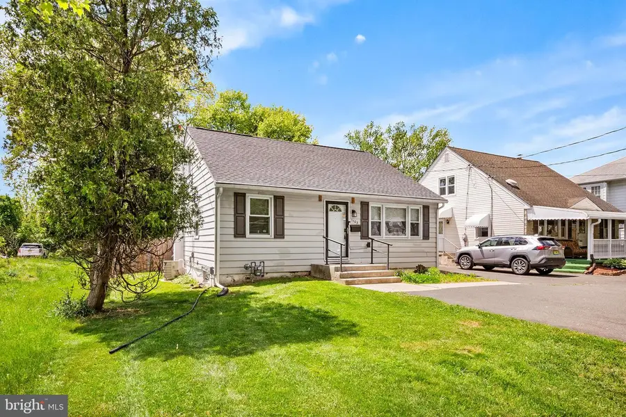 1103 Parkway Ave, Ewing, NJ 08628 - #3