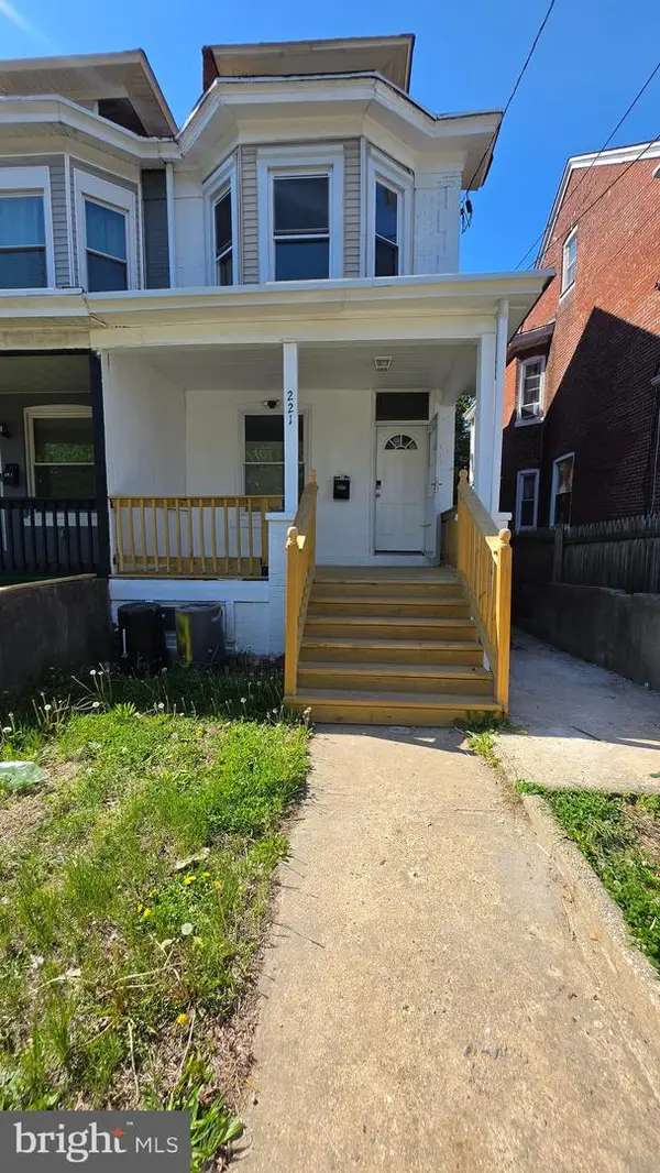 221 Highland Ave, TRENTON, NJ 08618