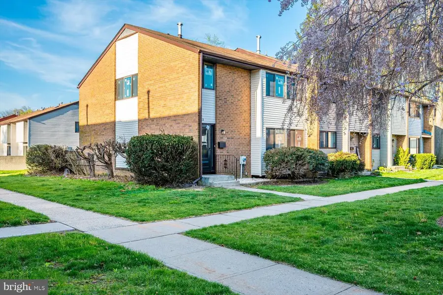 203 Canterbury Ct, Hightstown, NJ 08520 - #3