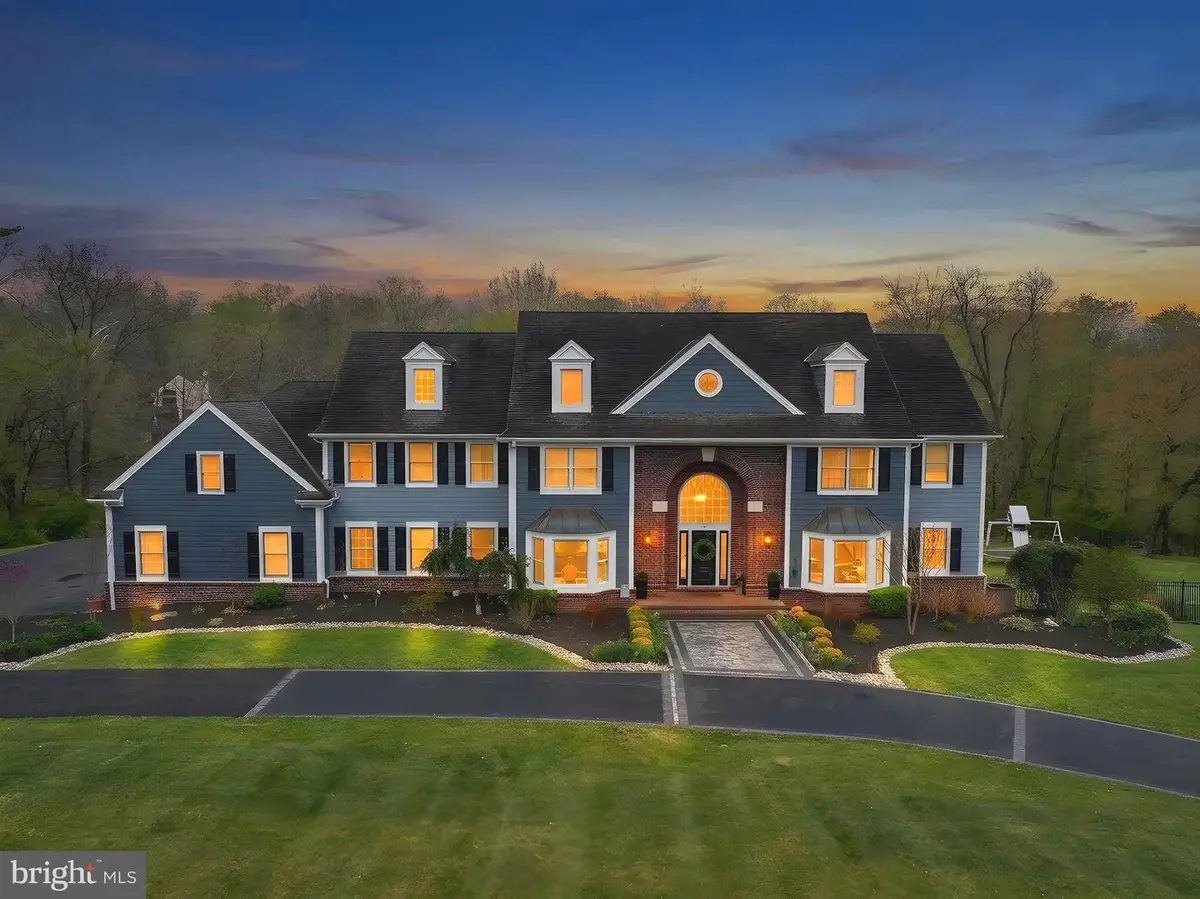 8 Keithwood Ct, Titusville, NJ 08560 - #1