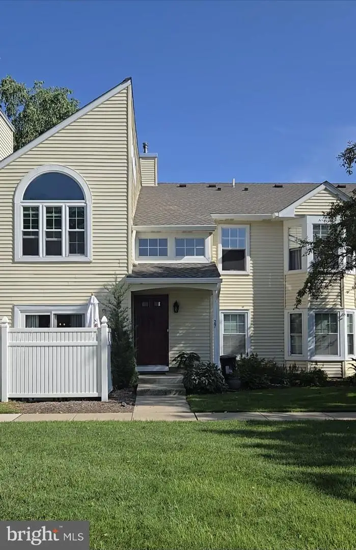27 Huber Ct, Hightstown, NJ 08520 - #2