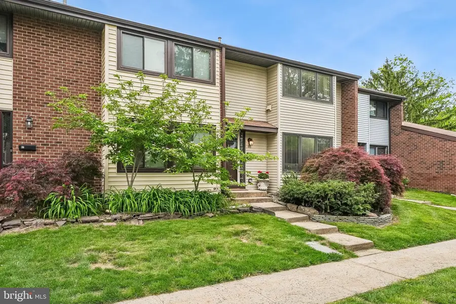 65 Bennington Dr, East Windsor, NJ 08520 - #2