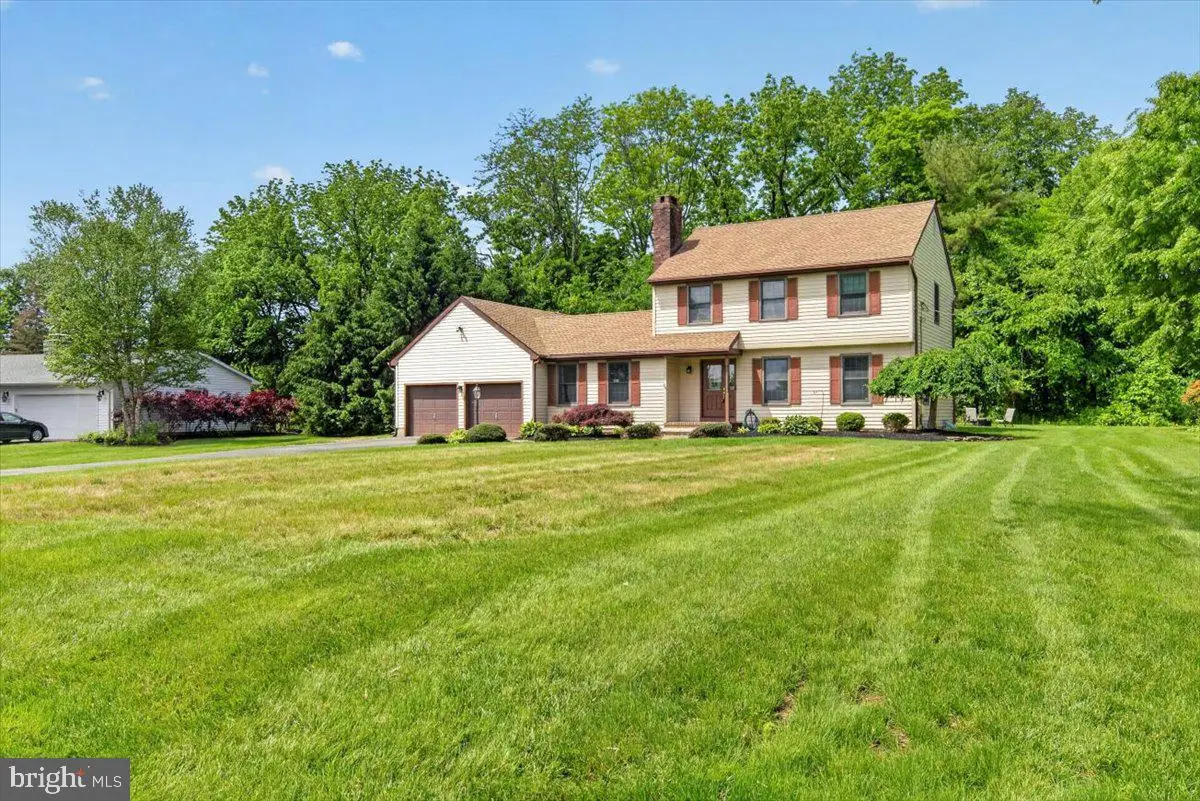 106 Johnstone Dr, Pennington, NJ 08534 - #1