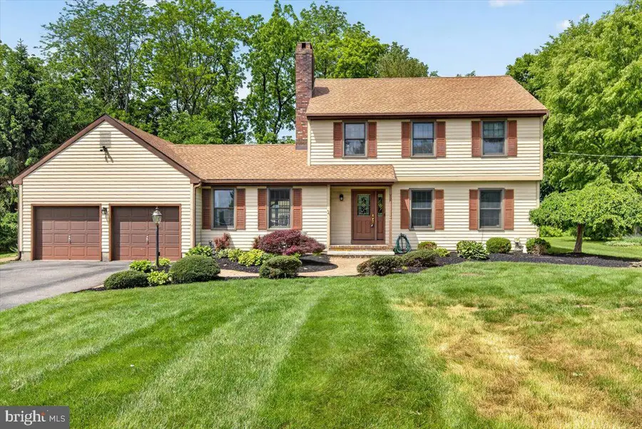 106 Johnstone Dr, Pennington, NJ 08534 - #2
