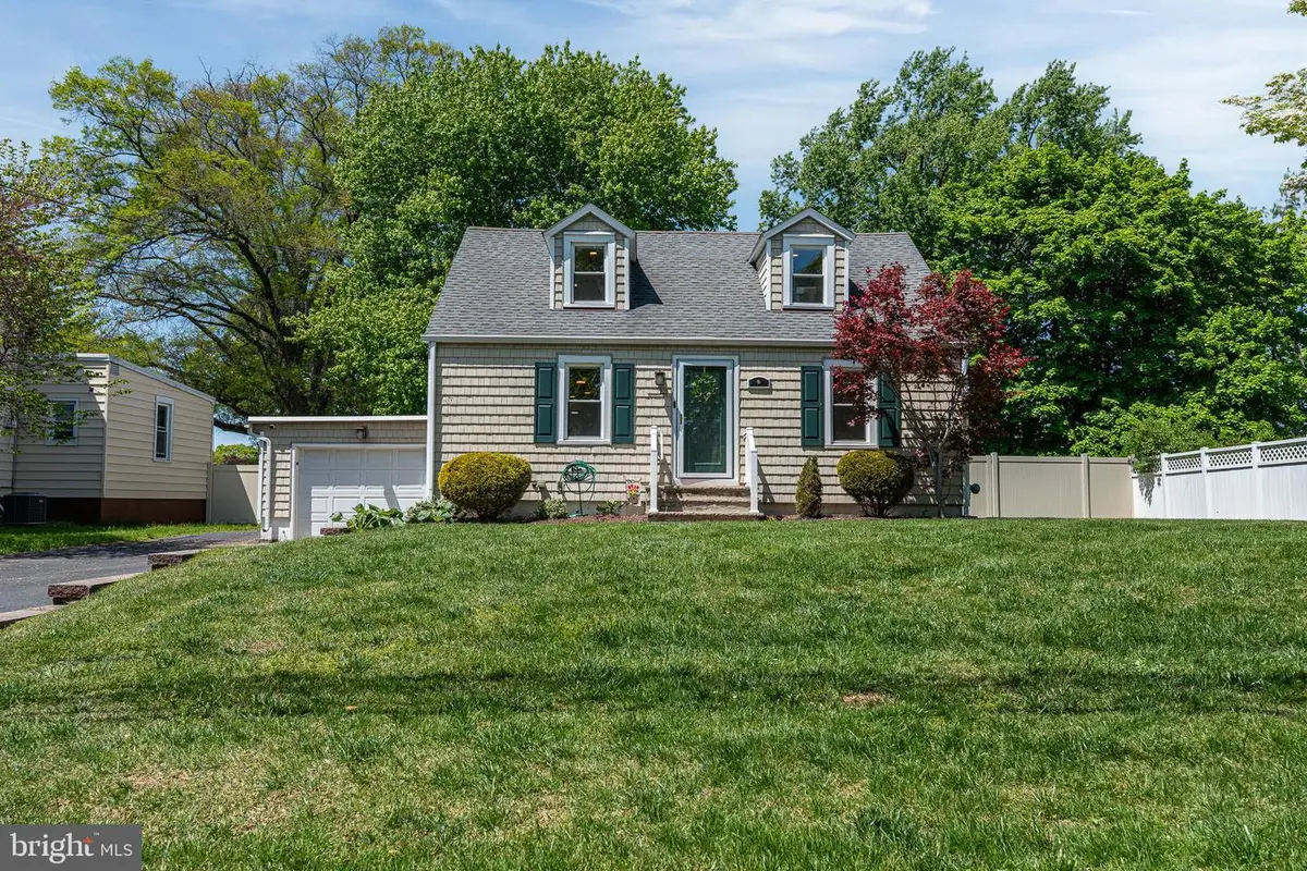 227 Princeton Ave, Hamilton, NJ 08619 - #1