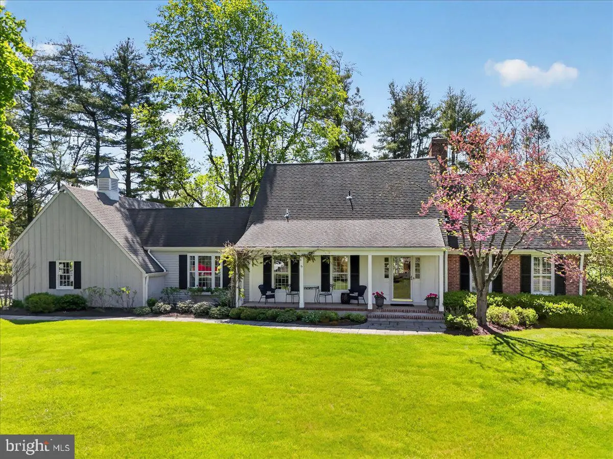 211 Penn View Dr, Pennington, NJ 08534 - #1