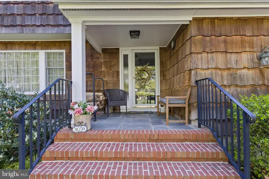 20 Jeffrey Ln, East Windsor, NJ 08520 - #3