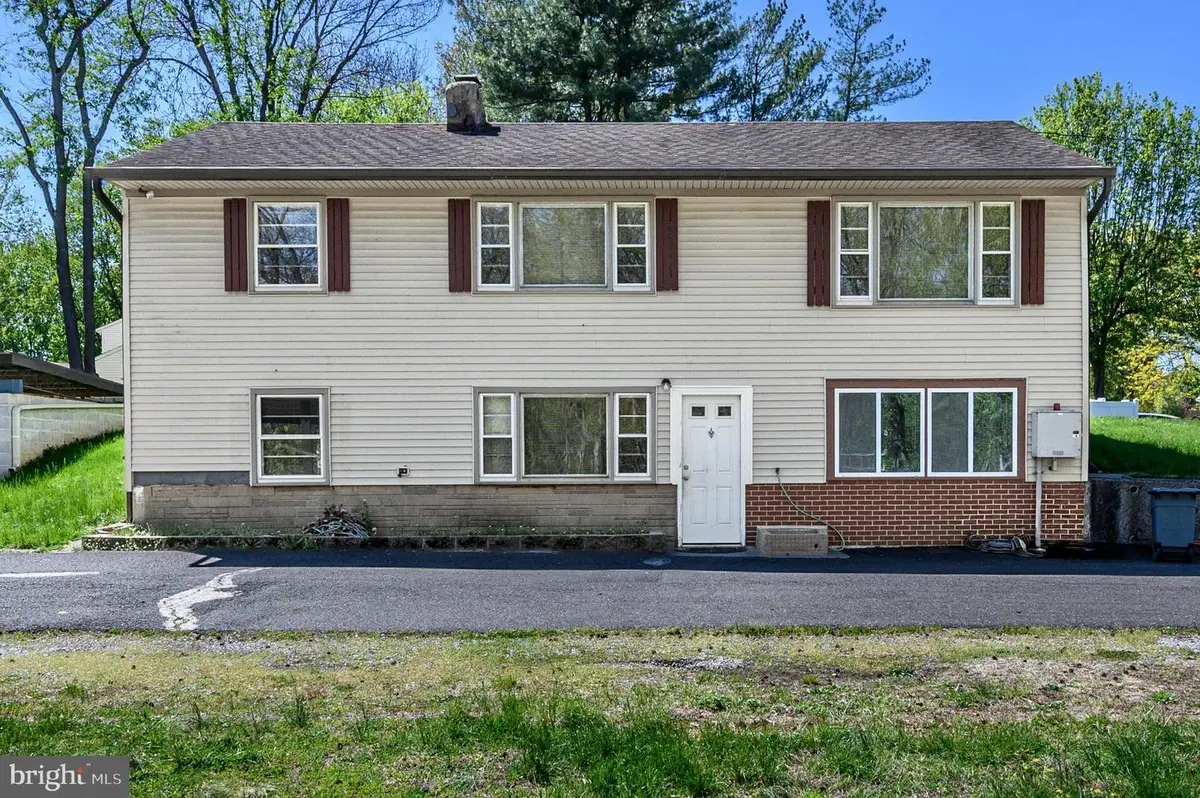 784 Yardville Hamilton Square Rd, Hamilton, NJ 08691 - #1