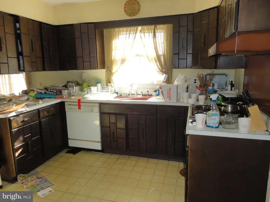 21 Merion Pl, Trenton, NJ 08648 - #2