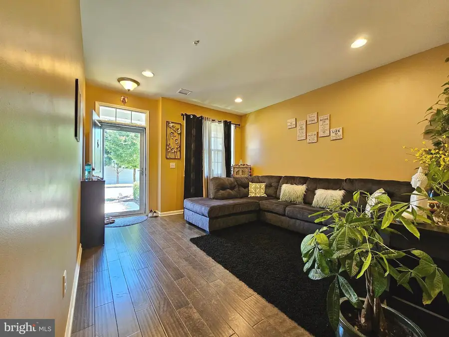 3 Cannon Dr, Pennington, NJ 08534 - #2