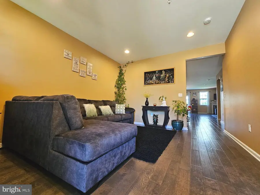 3 Cannon Dr, Pennington, NJ 08534 - #3