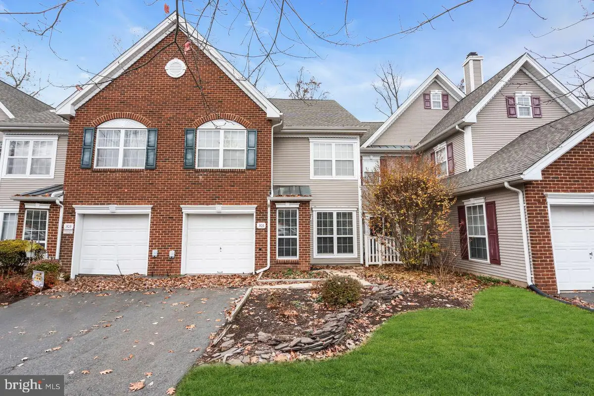 305 Tuxford Ct, Pennington, NJ 08534 - #1