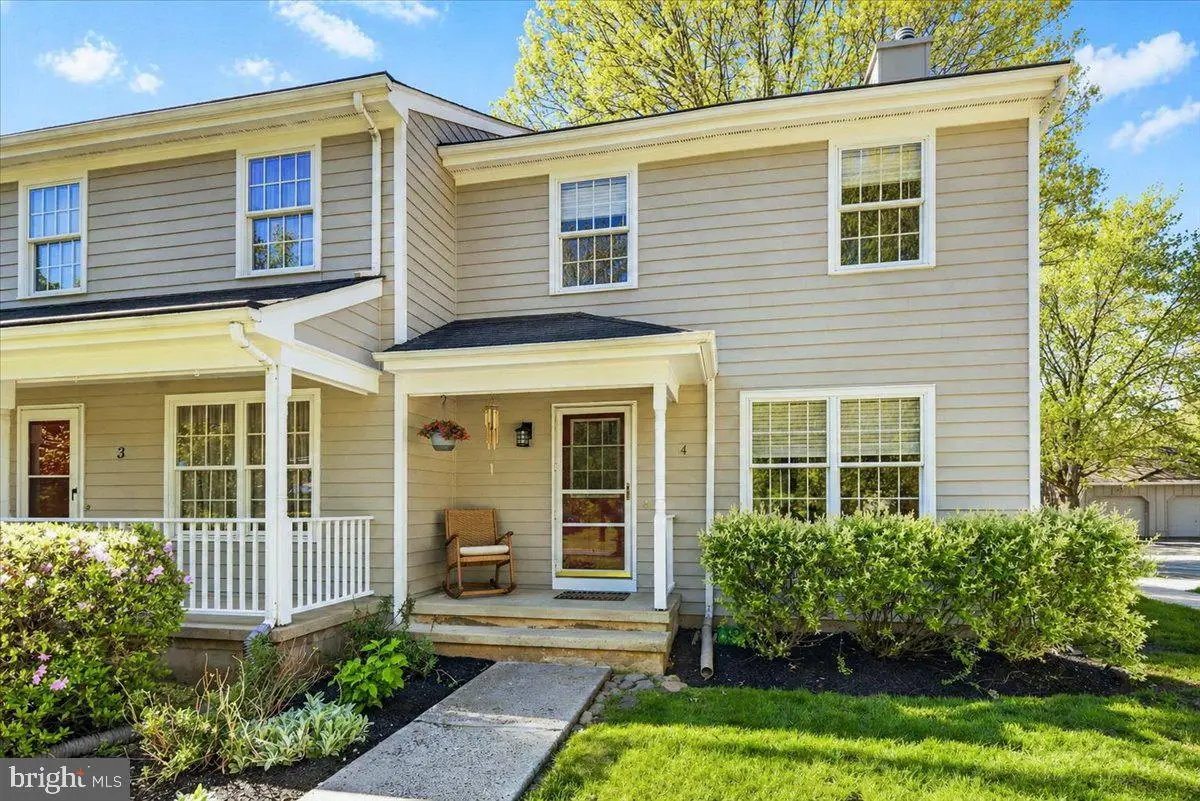 4 Eaton Ct, Hopewell, NJ 08525 - #1