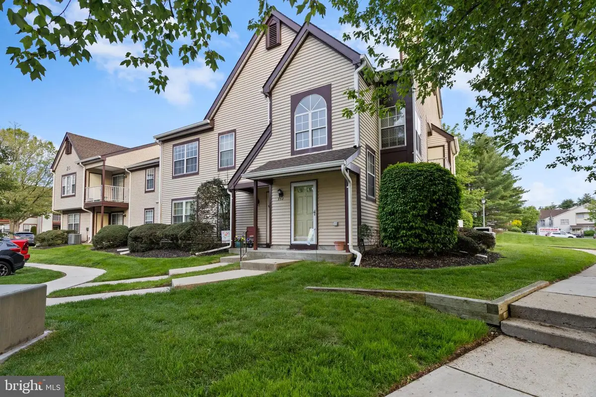 252 Andover Pl, Robbinsville, NJ 08691 - #1