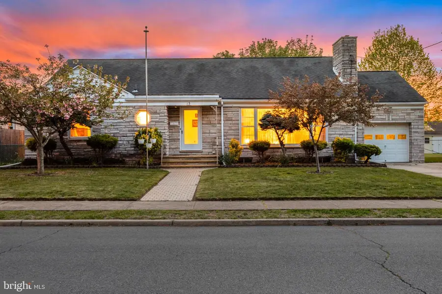 13 Coral Dr, Hamilton, NJ 08619 - #2
