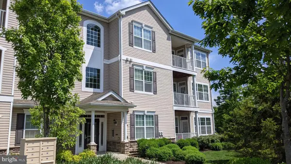 627 Timberlake Dr, EWING, NJ 08618