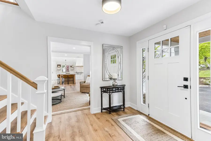 2 Queens Ln, Pennington, NJ 08534 - #3